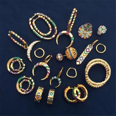 China 2021 NEW CLASSIC jewelry fashion women circle earring jewelry for women's earring organizer for sale