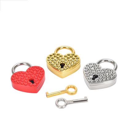 China Heart shape love lock fashion rhinestone love zinc alloy padlock for valentine's gift for sale