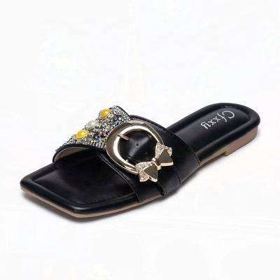 China Damping OEM Factory Stylish Black White Flat Sandals For Women Summer for sale