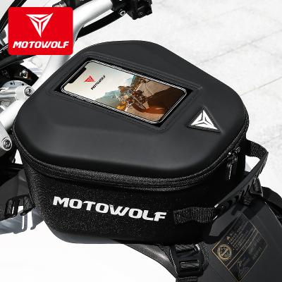 China Easy install MOTOWOLF portable firm stable and practical shield-shaped appearance can be changed backpack fuel tank bag for sale