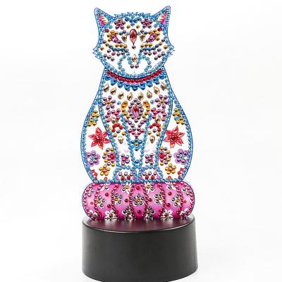 China Full 7 Colors Kitty Cat Shape Lamp Home Office Decoration Birthday Gift Crafts Modern Drilled Mosaic LED 5D Diamond Painting Night Light for sale