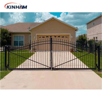 China Low Price Easily Assembled Ornaments Garden Decorative Wrought Iron Panel Fence for sale