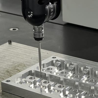 China Mecanizado de prototipos de moldeo por inyección de herramientas rápidas de titanio CNC en venta