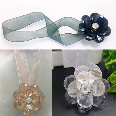 China 1Pcs Minimalist Window Holder Portable Curtain Clips Curtain Buckle Flower Shape Magnetic Window Decor Curtain Tiebacks Home Accessories for sale