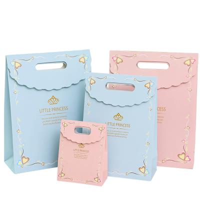 China Recyclable Luxury Gift Envelope Paper Bag Wedding Favor Package Giftbags With Bow-knot for sale