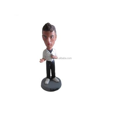 China Custom Singer Europe Wholesale Personality Resin Bobble Head Figurines for sale