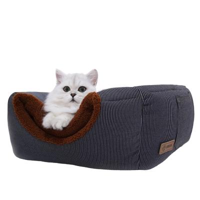 China Comfortable Portable Travel Pet Supplies Sofas Cats Bed Magic Cube Cat Houre Warm Bed for sale