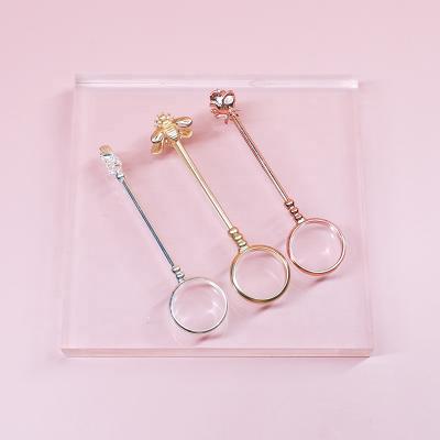 China 3pcs in one set UKETA 3pcs in one elegant lady finger holder set rose hand bee cigarette holder ring for sale