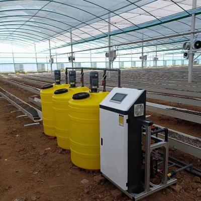 China Intelligent Drip Irrigation Farming Equipment System Farms Irrigation Fertilizer And Water Integrated Machine for sale