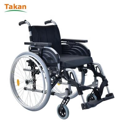 China 2021 folding manual wheelchair for the elderly people disabled wheel chair for sale