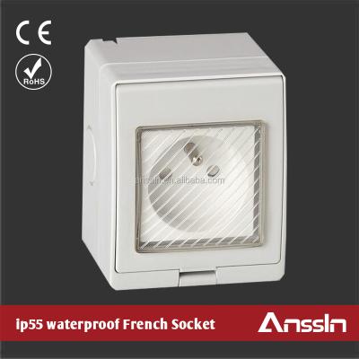 China Outdoor Waterproof CE Rohs Approved Waterproof IP55 Socket for sale