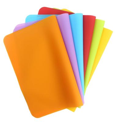 China Sale BPA Silicon Baking Pastry Mat 30X40CM Non Heat Resistant Reusable Free Standing Hot Silicone Dough Kneading Mat for sale