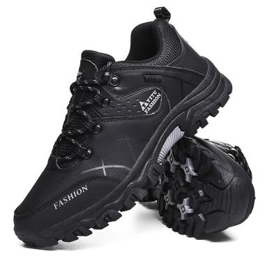 China LCFC Autumn&Winter Size 39-47 Durable Large Shoes Hiking Custom Made Trekking Shoes Anti-Slip Hiking Shoes for sale