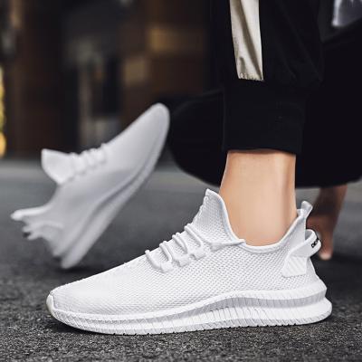 China 2021 Breathable Comfort LCFC Lightweight 39-47 White Sports Shoes Fashionable Stock Sports Shoes Men for sale