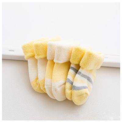 China LCFC New Design High Quality Fashionable Cute Fashionable Kids Breathable Kids Socks for sale