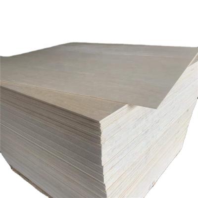 China Modern Wholesale Basswood Plywood Plywood For Laser Cutting 1-30mm Aircraft Grade Basswood 3MM Wada for sale