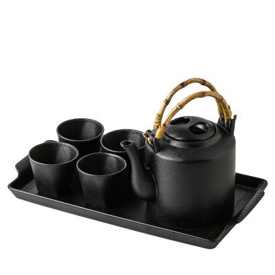 China Sustainable Hot Selling Modern Luxury Matt Glaze Ceramic Tea Coffee Serving Pot Set With Tray for sale