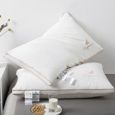 China Hot Selling High Quality Custom Wholesale 100% Custom Pillow Filling White Soy Fiber Fabric Cotton Anti-bacteria Square Pillow Hilton Pillow for sale