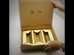 Folding paper box