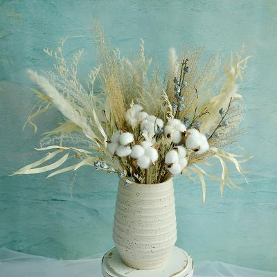 China Healthy Living Modern Design Country Home Decoration Wholesale Preserved Flower Arrangements Dried Flowers And Plants Bouquet for sale