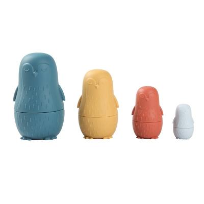 Chine Jouets pour bébés Bpa Free Teether personnalisé Montessori Russie poupée de silicone à vendre