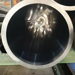 Κίνα Alloy Carbon 1006 1330 Seamless Steel Cylinder Pipe Quilting Annealing 3 - 6m προς πώληση