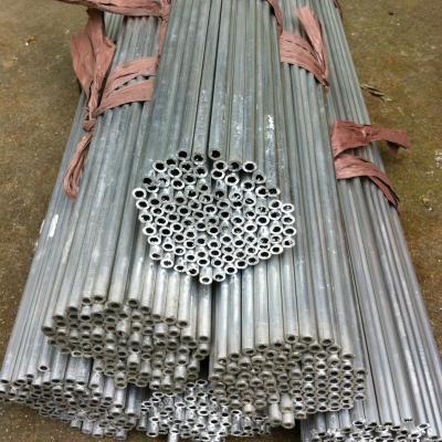 China Anodizado 3003 tubo de aluminio 1 mm 2 mm grueso tubo redondo de forma en venta