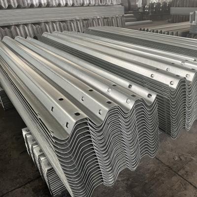 China W Beam Guardrail Galvanizado Galvanizado Q235B Q345 Aço M180 GB High Speed Guardrail à venda