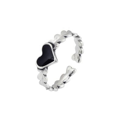 China Delicacy Fashionable Elegant Adjustable Size Black Enamel Heart Shaped Promise Ring for sale