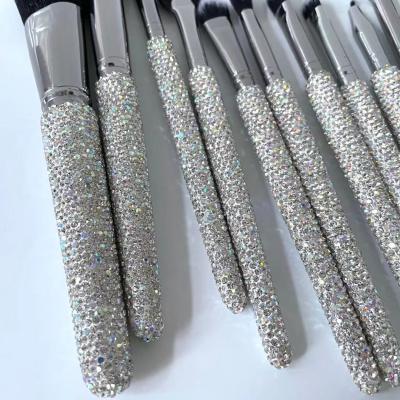 China Angular Blush Handle Wholesale Cute Diamond 15Pcs Bling Makeup Brush Set for sale