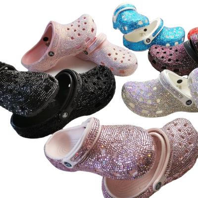 China Diary using diy crystal shoes rhinestone shoe vamp rhinestone shoe women's news sale hot wholesale rhinestone full glass sandals for sale