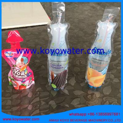 China KOYO production forming bag water/juice filling sealing machine for soft drinks beverage packaging à venda