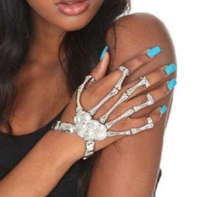 China CLASSIC Retro Alloy Ghost Claw Linking Finger Bracelet Halloween Jewelry Exaggerated Metal Skeleton Bracelet for sale