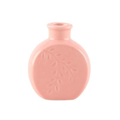 China Multifunctional Traditional Ceramic Table Centerpieces Bottle Diffuser Ceramic Vase For Home Decor for sale