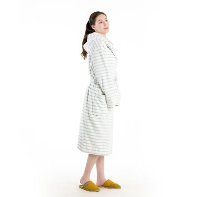 China Hot Breathable Factory Sell Bliss Sherpa Robes Women Long Robe Comfortable Woman Bathrobe for sale