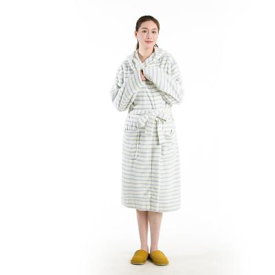 China YC-WN101factory Breathable High Quality Sleepwear Luxury 100% Cotton Bathrobe Women for sale