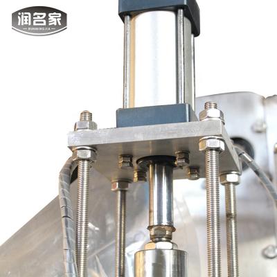 China New Beverage Single Head Automatic Cap Sealing Capping Machine for sale