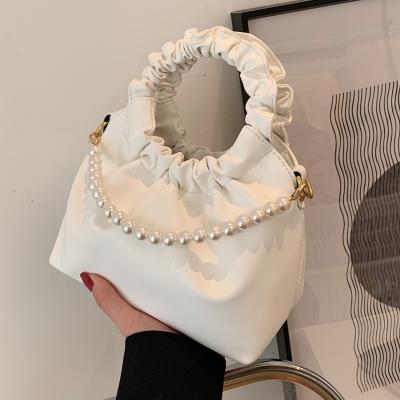 China Fashion Fashion Design Ruched Round Handle Pearl Chain Shoulder Cross - Leather Women Purse Purse Lady Bag Body Cloud Bags for sale