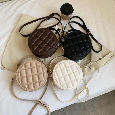 China Others Fashion Personality Chocolate Lady Hand Bag Round Cake Shoulder Bag Messenger Handbags For Women Luxury for sale