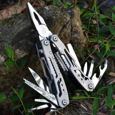 China Multifunctional Stainless Steel Multi Tool Pocket Knife Pliers Folding Pliers Mini Portable Folding Pliers for sale