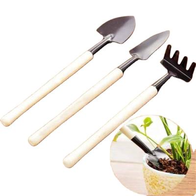 China Modern Balcony Mini Digging Suits Home Gardening Tool Kit Shovel Rake Country Three-Piece Planting Plants Combination Garden Tools for sale