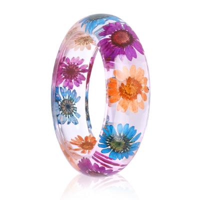 China 2021Unique Factory FASHIONABLE Female Handmade Jewelry Crystal Resin Jewelry Natural Flower Dry Pressed Bangle Bracelet True for sale