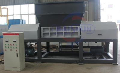 China Máquina de poco ruido de la trituradora de la chatarra para de gran capacidad de la basura 2000kg/H en venta