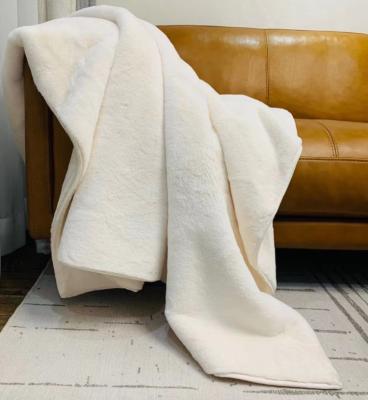 China Luxury Double Side Warm Solid For Winter Rabbit Faux Fur Throw Blanket High Quality for sale