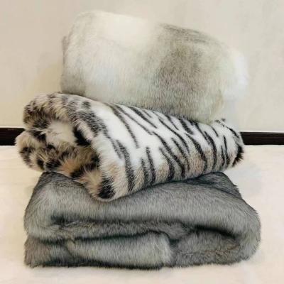 China 2022 New Hot Sale Luxury Cheap Softness Faux Fur Throw Blanket For Winter for sale