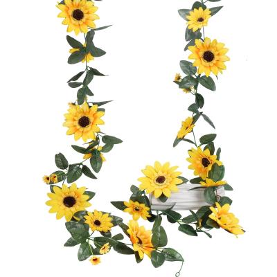 China Wedding Silk Dried High Quality Decorative And Eco-friendly Garden Fence Artificial Sunflower Garland Decorative Flowers for sale