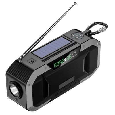 China Hand Crank AM/FM/NOAA 5000 mAh Digital Display FM Radio Portable Power Bank Solar Emergency 3 in 1 Flashlight Solar Radio Handheld Radio Solar Lamp for sale