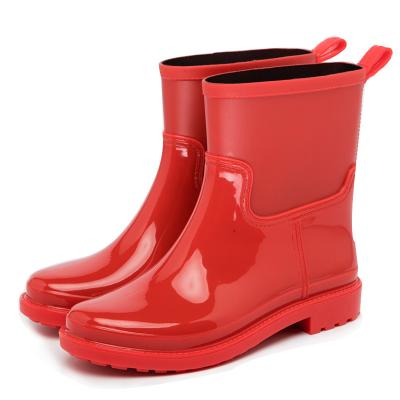 China 2021 New Style Trend Fashion PU Injection PVC Rain Upper Boots Women Rubber Rain Boots for sale