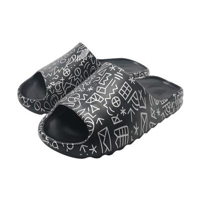 China Fashion Trend Custom Printing Eva Pvc Sandals Elmo Yeezy Logo Pattern Black Plain Men Slippers Slippers for sale