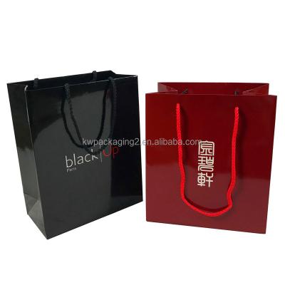 China Recyclable Wholesale High Quality Red Gift Bags Personalized Custom Logo for sale